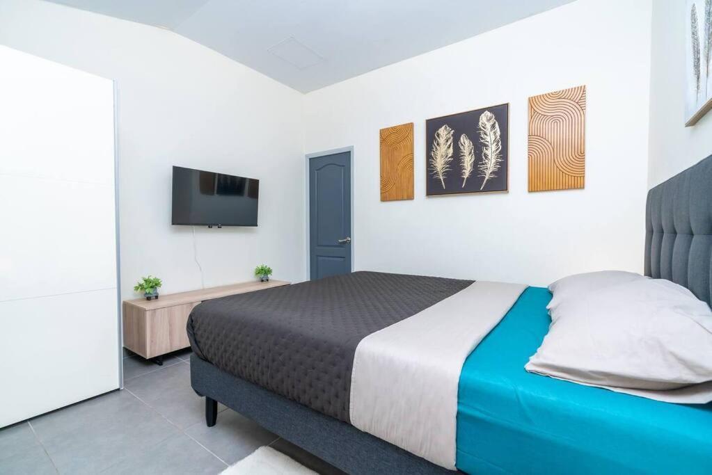 Heitea Lodge - 6 Min Airport, Wifi, Ac & Parking Papeete  Extérieur photo